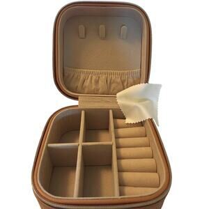 NWOT The Jewelry Box By Samara Travel Jewelry Box